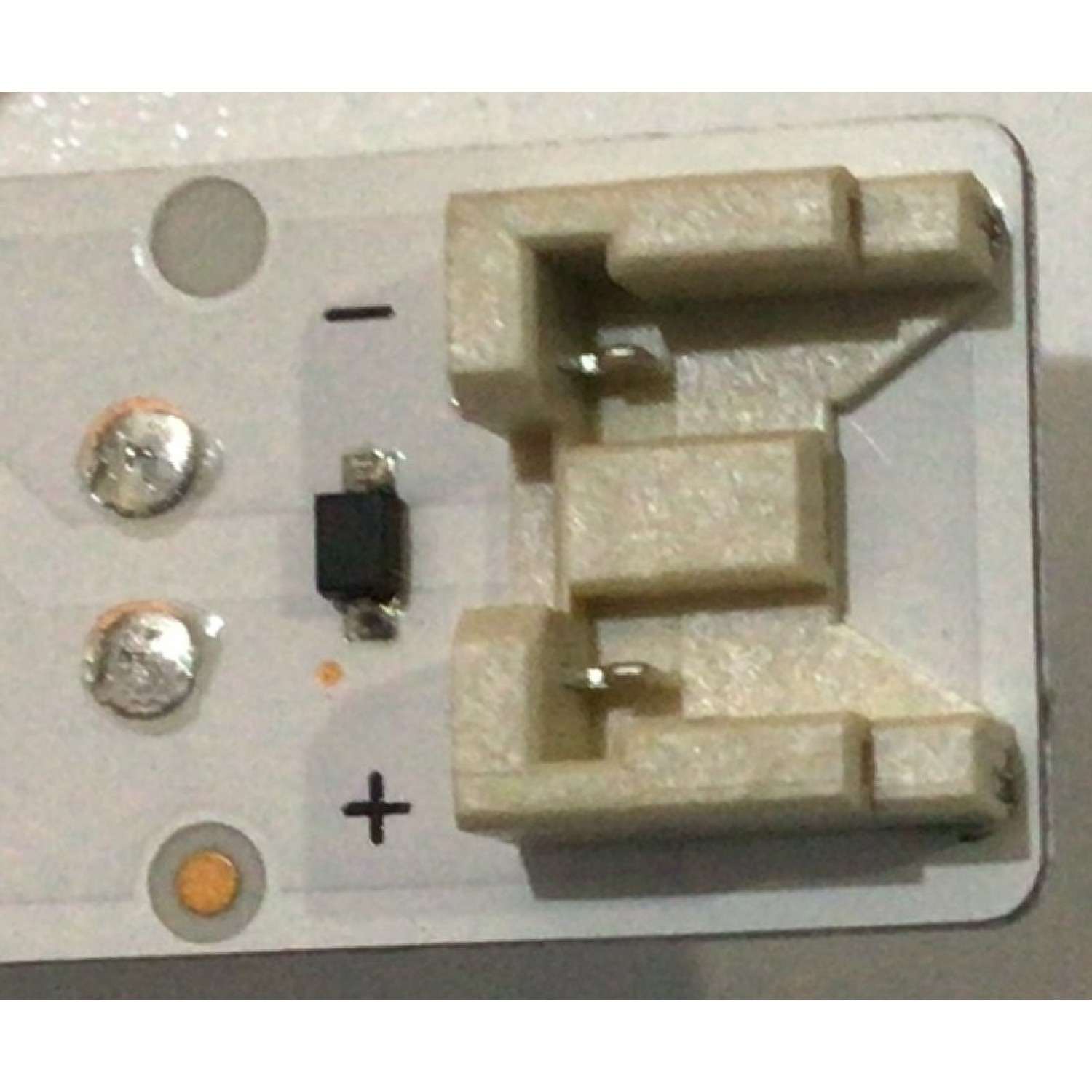 KIT DE LEDS ORIGINAL PARA TV LG 5 PIEZAS / NUMERO DE PARTE EAV65036401 / SSC_Y21 SLIM TRIDENT 43UP802_S / SSC_Y21 SLIM TRIDEN 43UP80_HKC_TP40.6_REV00_200819 / PANEL NC430TQG-VHKH3 / MODELOS 43UQ7590PUB / 43UQ8000AUB / 43UQ9000PUD / 43UQ7070ZUD - Imagen 4